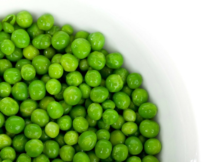 bowl of green peas
