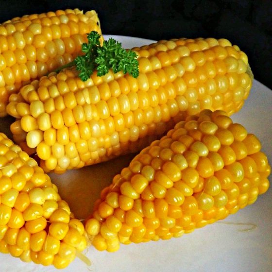 Cooking Corn in the Microwave Silk Free Corn on The Cob No Shucking