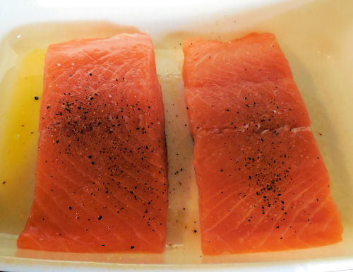 seasoned salmon fillets