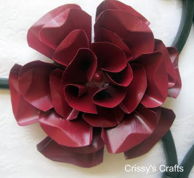 DIY Metal flower made from inside of a soda can