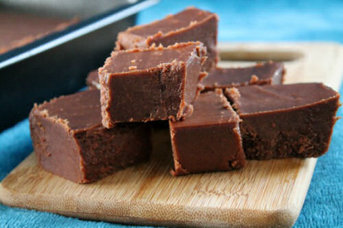 Classic chocolate fudge from awesomeon20.com