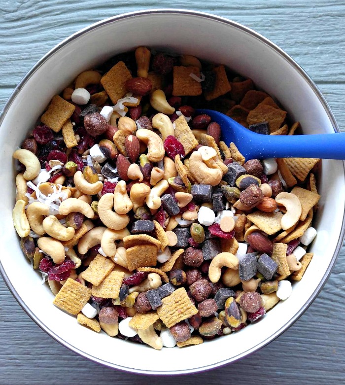 Mixing up the S'mores trail mix