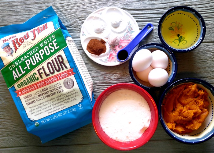 Flour, spices, eggs, oil, pumpkin and sugar