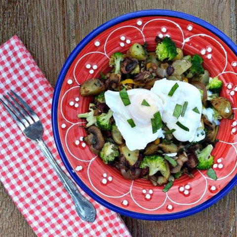 Thees breakfast hash brown potatoes make a filling start to your day.