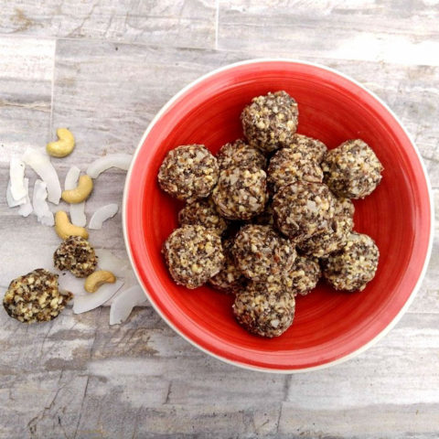 Coconut cashew energy bites
